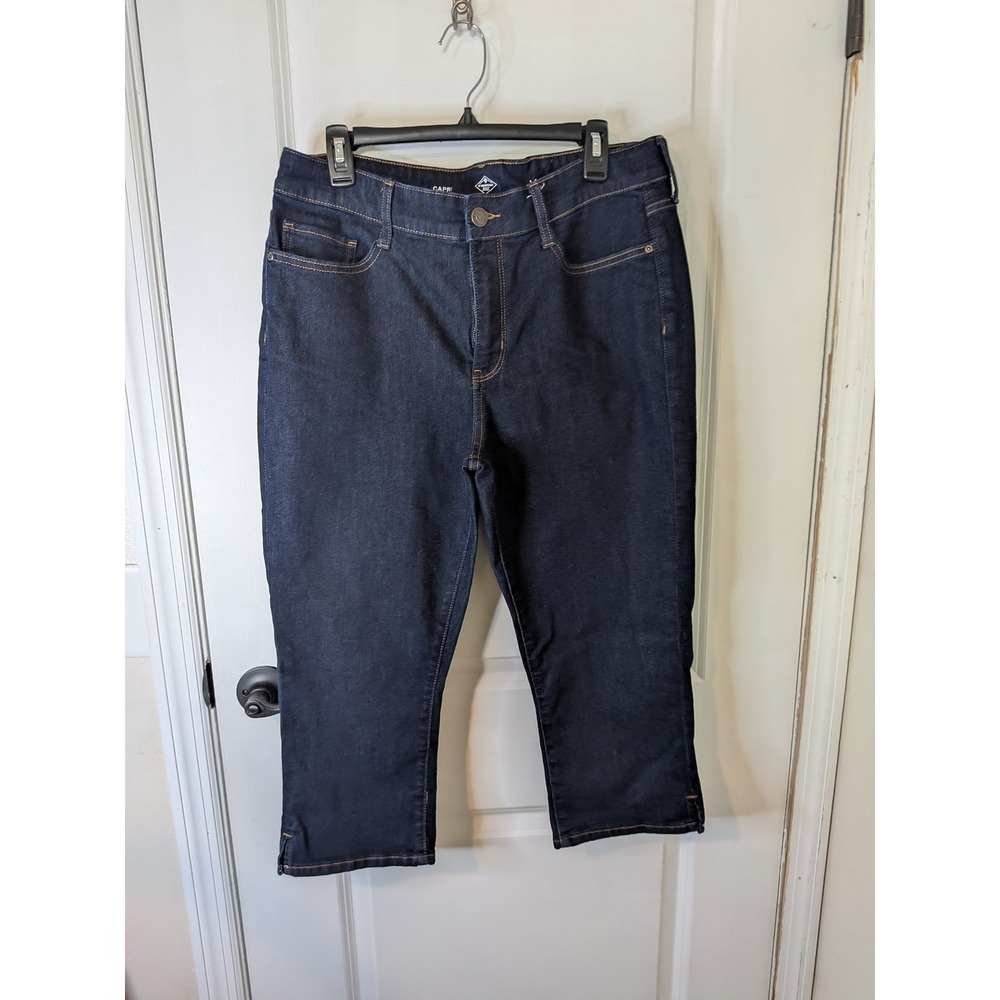 St Johns Bay Womens Dark Wash Denim Capri Pants Size 14 Blue Cropped Jeans